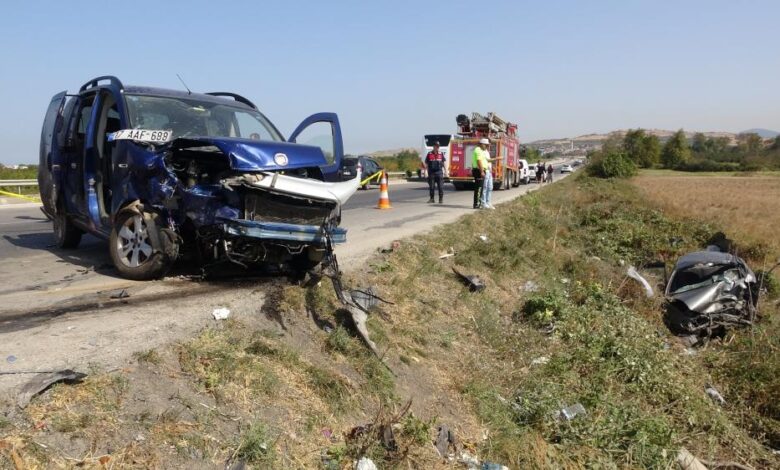 Çanakkale’de feci kaza: 2 ölü, 5 yaralı 1 AW037157 01 |
