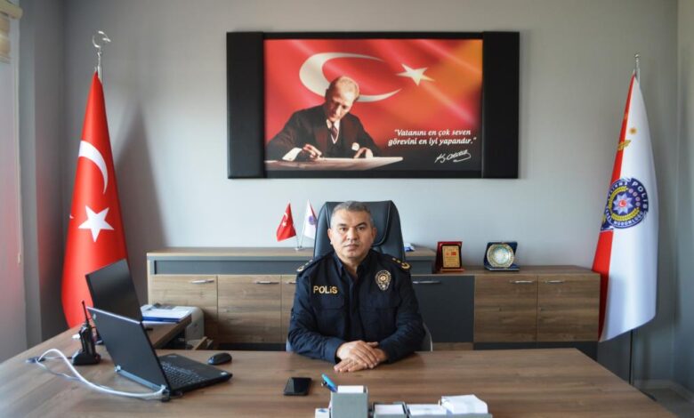 Ayvalık’ın yeni ilçe emniyet müdürü Çakır görevine başladı 1 AW047242 01 |