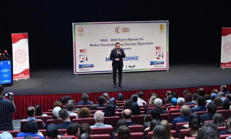Başkan Yılmaz'dan üniversite sınavına girecek Balıkesirli gençlere müjde 1 AW068493 01 |
