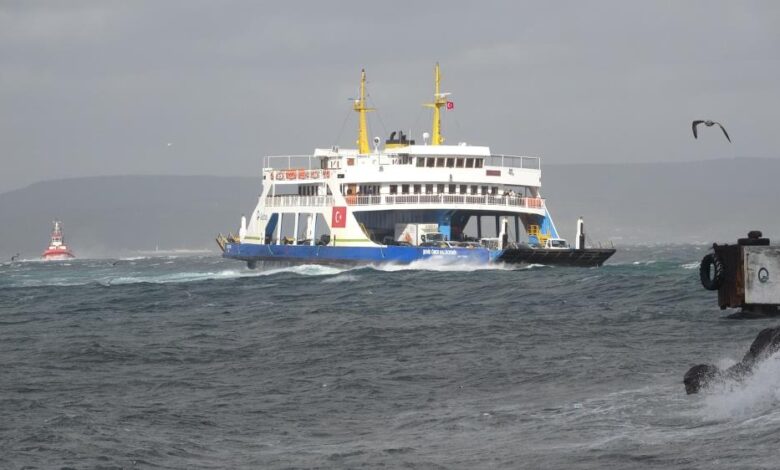 Fırtına nedeniyle Çanakkale Boğazı’ndaki tüm feribot seferleri durduruldu 1 AW074485 01 |
