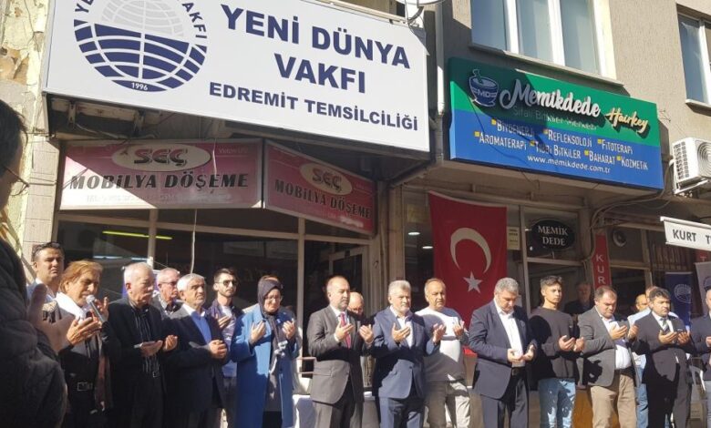Edremit’te Yeni Dünya Vakfı Temsilciliği görkemli törenle açıldı 1 AW075100 01 |