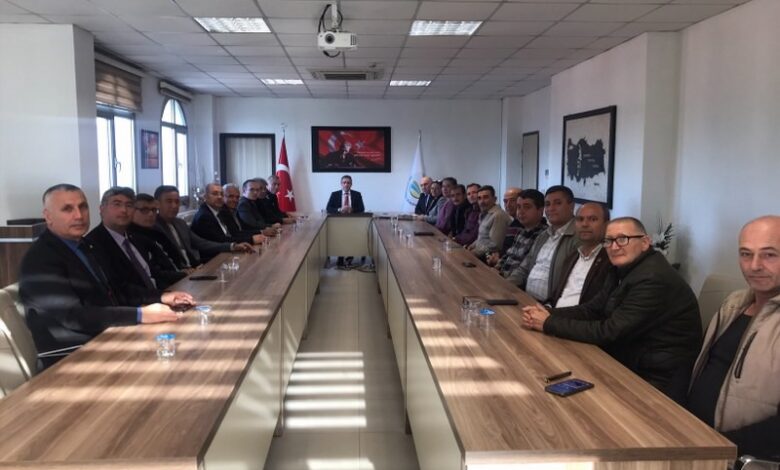 Burhaniye’de merkez mahalle muhtarları toplantısı yapıldı 1 AW076291 01 |