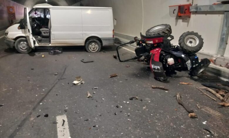 Çanakkale’de tünelde trafik kazası: 2 ağır yaralı 1 AW080745 01 |