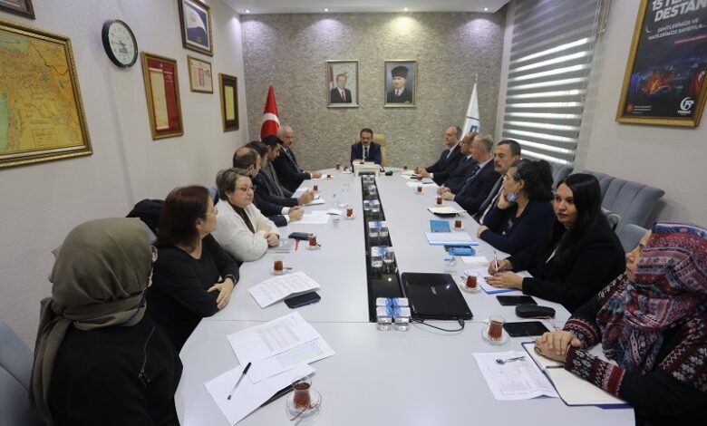 Vali Aktaş, yurt müdürleri ile değerlendirme toplantısı gerçekleştirdi 1 AW081414 01 |