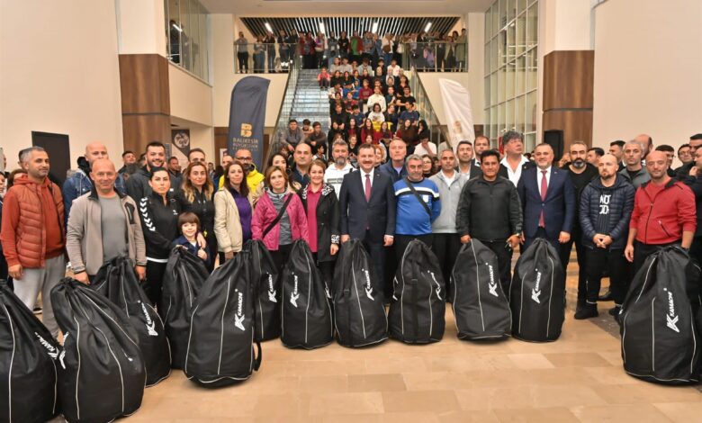 cocuklarin spor malzemeleri baskan yilmazdan 1 |