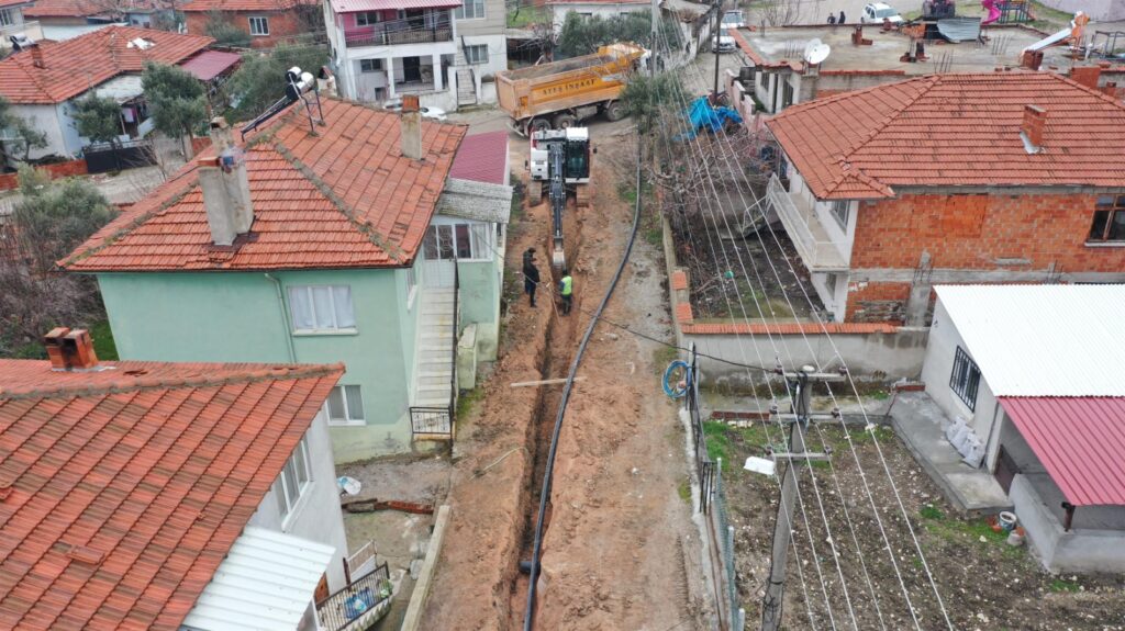 Savaştepe’nin çehresini değiştiren yatırımlar devam ediyor 6 956e51b4 fe55 4d3b 9dc7 f07a3f2e6851 |