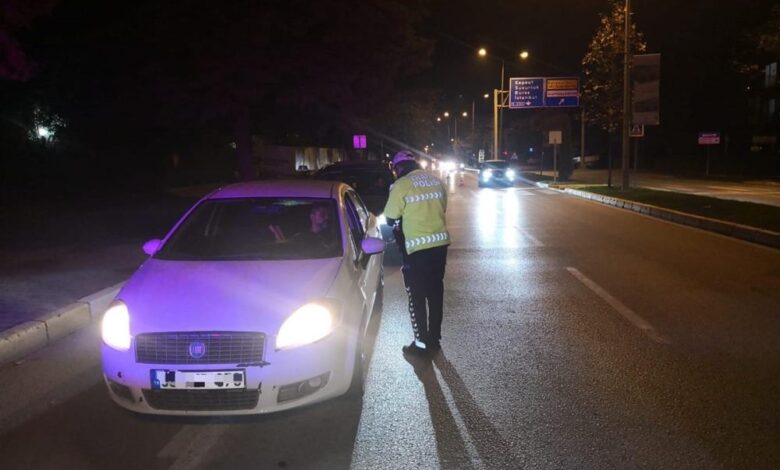 Balıkesir'de 303 araç sürücüsüne 810 bin lira ceza 1 AW105936 01 |