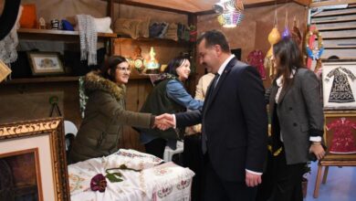 Girişimci kadınlar, Büyükşehir’in ‘El Emeği Ürünler Fuarı’nda buluştu 6 AW108062 01 |