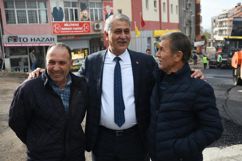 efeb13db e488 43a4 8a49 834d98f12853 |