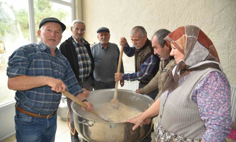 Kaymakam Akıncı’nın bildirisi 102 yıl yıl sonra Düvertepe’de okundu 1 kaymakam akincinin bildirisi 102 yil yil sonra duvertepede okundu eff8baf |