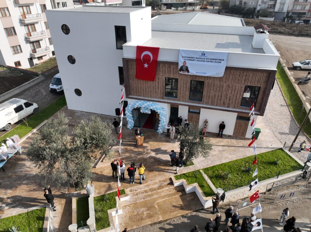 tuzcumurat mahalle evi 14 |