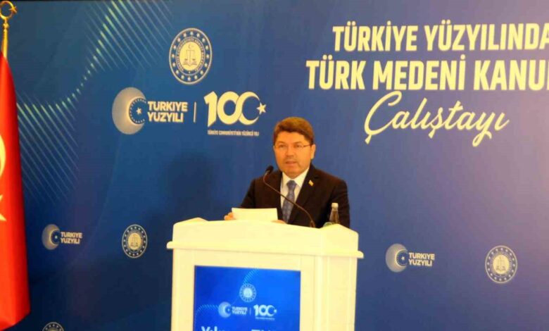Adalet Bakanı Yılmaz Tunç’tan kamuda torpil iddialarına yanıt: “İddiaları reddediyoruz. Tek kriterimiz liyakat” 1 adalet bakani yilmaz tunctan kamuda torpil iddialarina yanit iddialari reddediyoruz tek kriterimiz liyakat 2a3c144 |