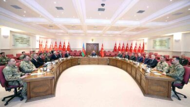bakan guler azerbaycanli gazilerle bir araya geldi a75f4ce |