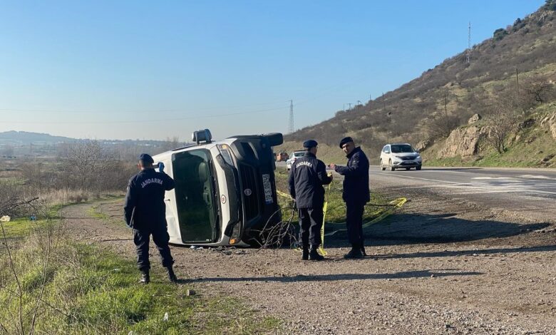 balikesirde trafik kazasi 1 olu 8 yarali e410c12 |