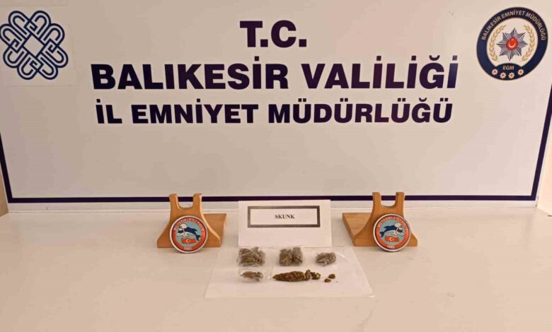 Burhaniye’de uyuşturucuya geçit yok 1 burhaniyede uyusturucuya gecit yok 974ed59 |