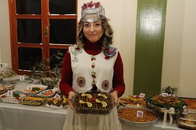 burhaniyede yoresel yemekler yarisacak ead94f5 |