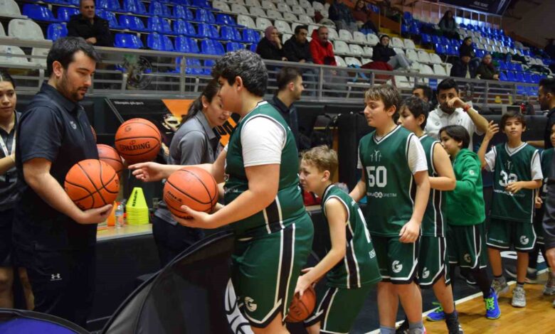 enerjisadan balikesirli cocuklara basketbol kampi b990c9d |