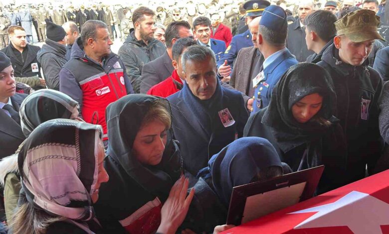 erdek denizci sehidine agladi 1141fd3 |