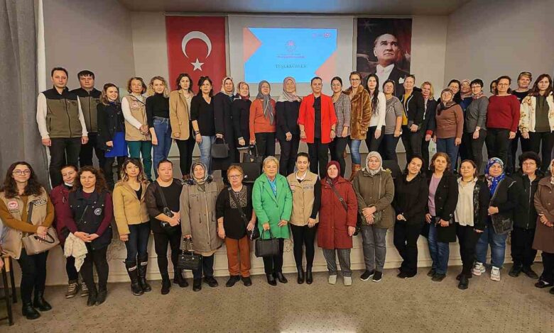 evrese beldesinde kadin ciftcilere egitim verildi 8103a39 |