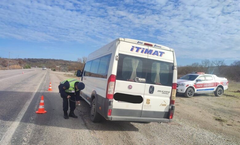 jandarma ekiplerinden bin 484 araca kis lastigi denetimi b463472 |