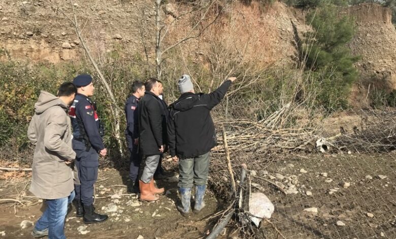 kaymakam memis selden zarar goren mahalleleri ziyaret etti 1ce7d95 |