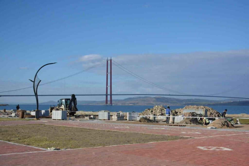 lapsekide alt ve ust yapi calismalari devam ediyor a3dfb50 |