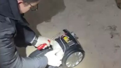 tost makinesini ve supurgeyi acan polis sok oldu 60fb512 |