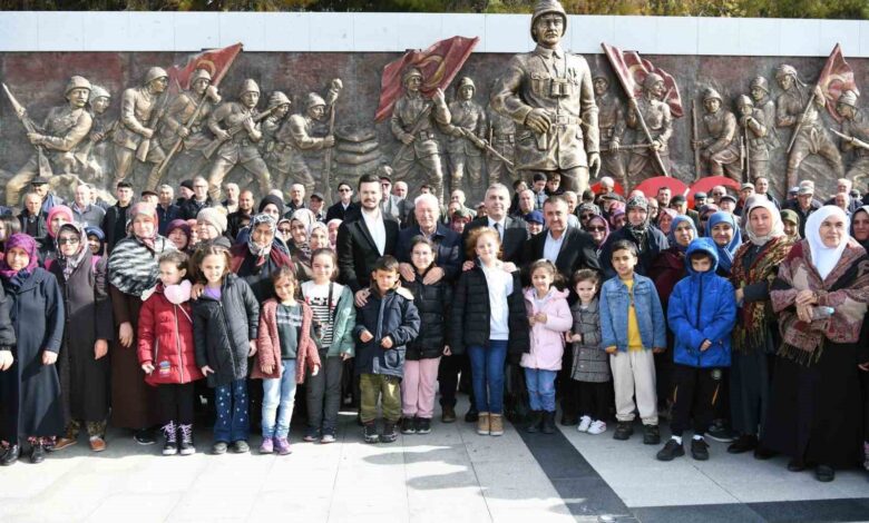 3 bin lapsekili sehitlikleri ziyaret edecek 9449784 |
