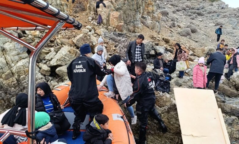 ayvalik aciklarinda adada mahsur kalan 11i cocuk 39 duzensiz gocmen kurtarildi 1070e57 |