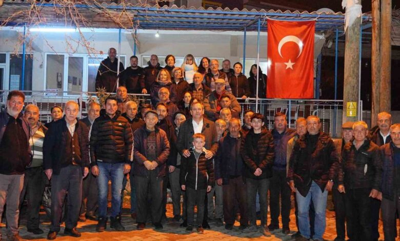 ayvalik baskan ergini bagrina basiyor f452d3d |