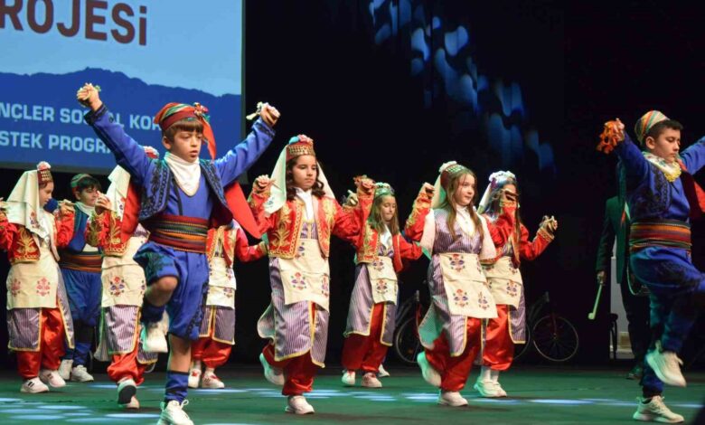 Balıkesir’de ‘Bir Adım Bin Umut’ projesi tanıtıldı 1 balikesirde bir adim bin umut projesi tanitildi 0132373 |