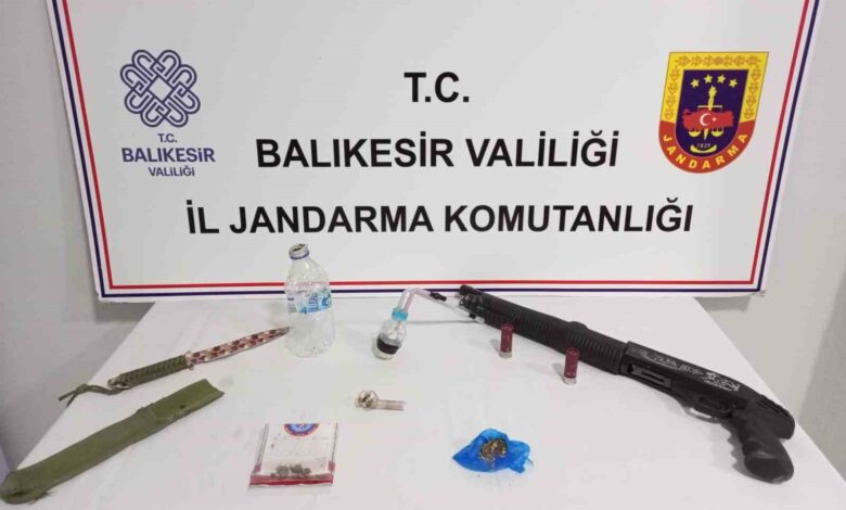 balikesirde uyusturucu taciri 6 kisi yakalandi 80f42e6 |