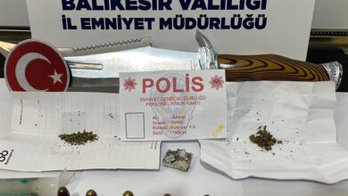 bandirmada eski esine santaj yapan sahis gozaltina alindi 3dad999 |