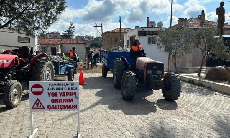 burhaniye genelinde yol calismalari suruyor b962ac5 |