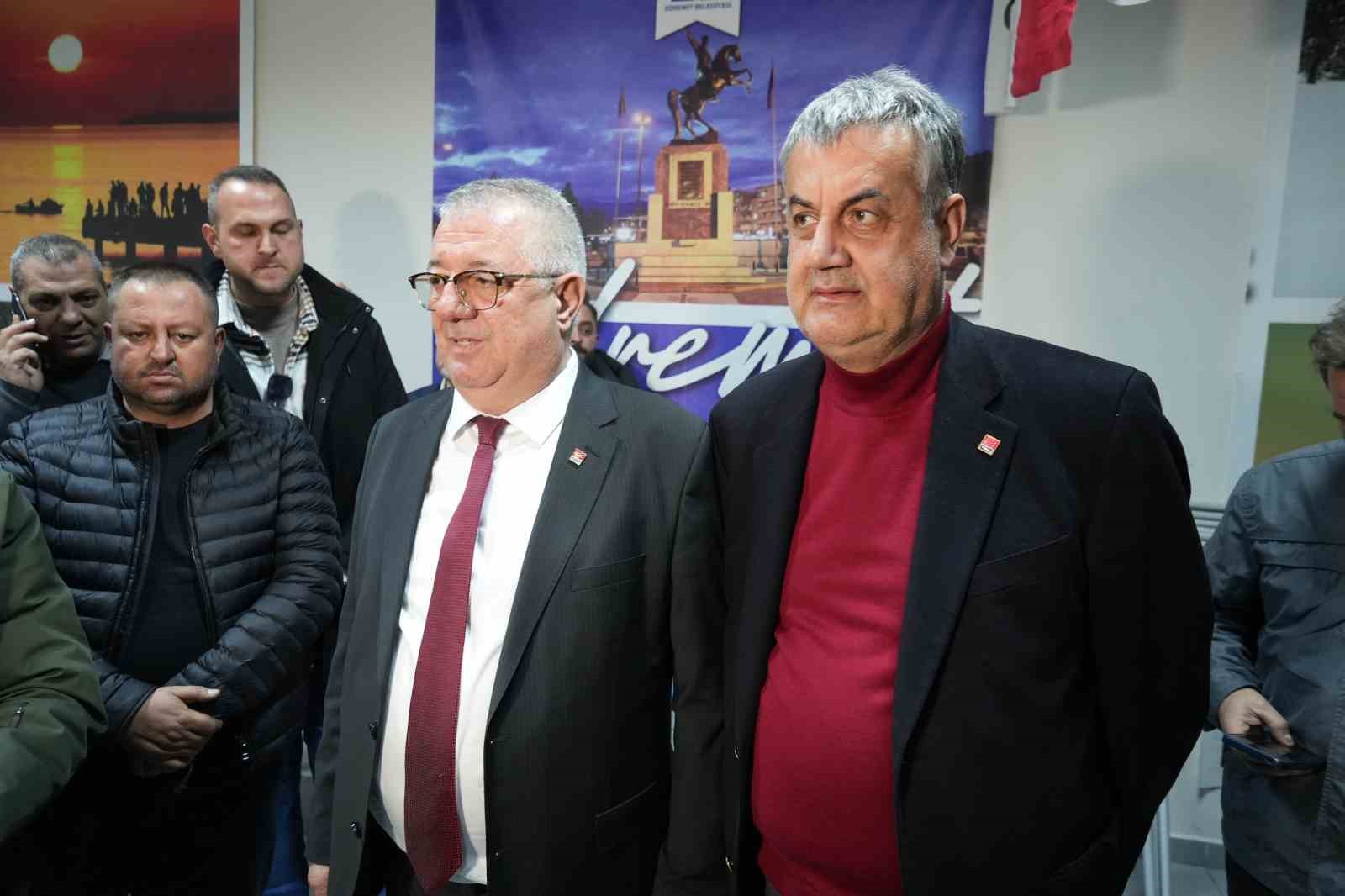 edremitte chp belediye baskan adayini belirlemek icin on secim yapildi 8ccb37d |
