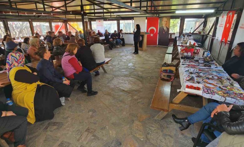 Kadın çiftçilere Kuşkonmaz ve Mantar yetiştiriciliği anlatıldı 1 kadin ciftcilere kuskonmaz ve mantar yetistiriciligi anlatildi 0e7bafa |