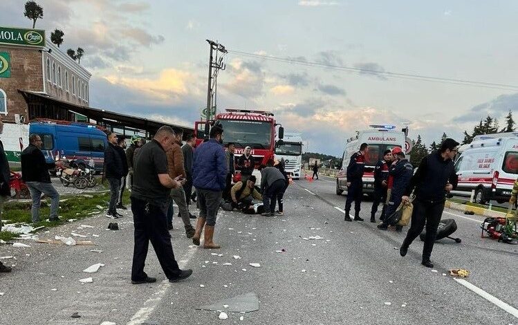 mermer yuklu tir isci servisi ile carpisti 9 yarali ee35c98 |