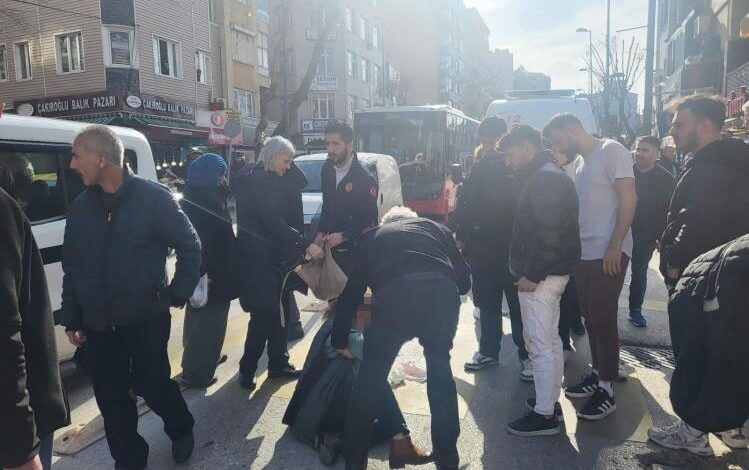 motosikletle yaya gecidindeki yayalara carpti 2 kisi yaralandi 41214b3 |