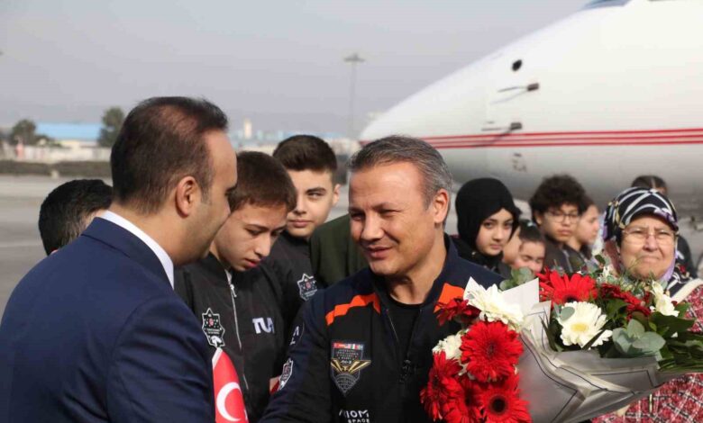 turk astronot alper gezeravci yurda dondu 88f88d1 |