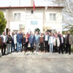 Başkan Deveciler, Ali Çetinkaya Mahallesi'nde Vatandaşlarla Buluştu 5 4 5 |