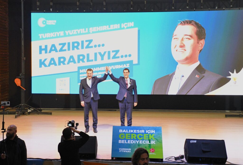 70d9eb44 5117 4956 b35b c5a25c57667d |