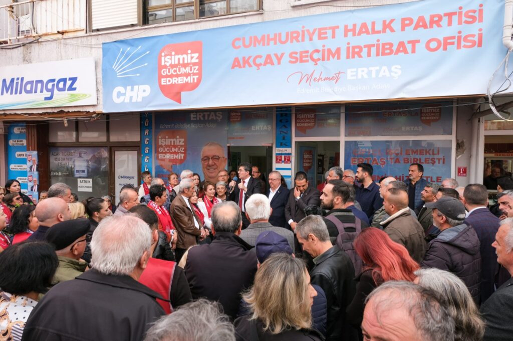 Mehmet Ertaş’ın Akçay’da seçim bürosu açıldı 2 WhatsApp Image 2024 03 01 at 19.32.24 1 |