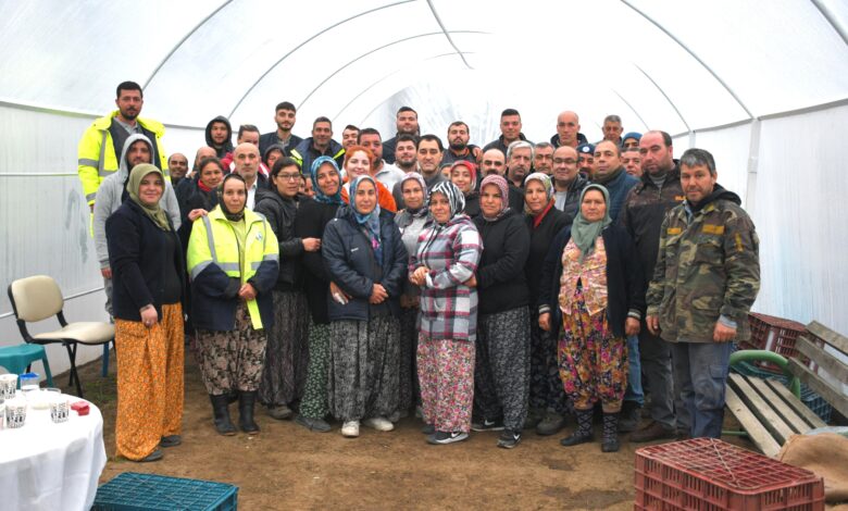 Muhammed Vurmaz, emekçilerle bir araya geldi 1 WhatsApp Image 2024 03 06 at 07.46.51 1 |