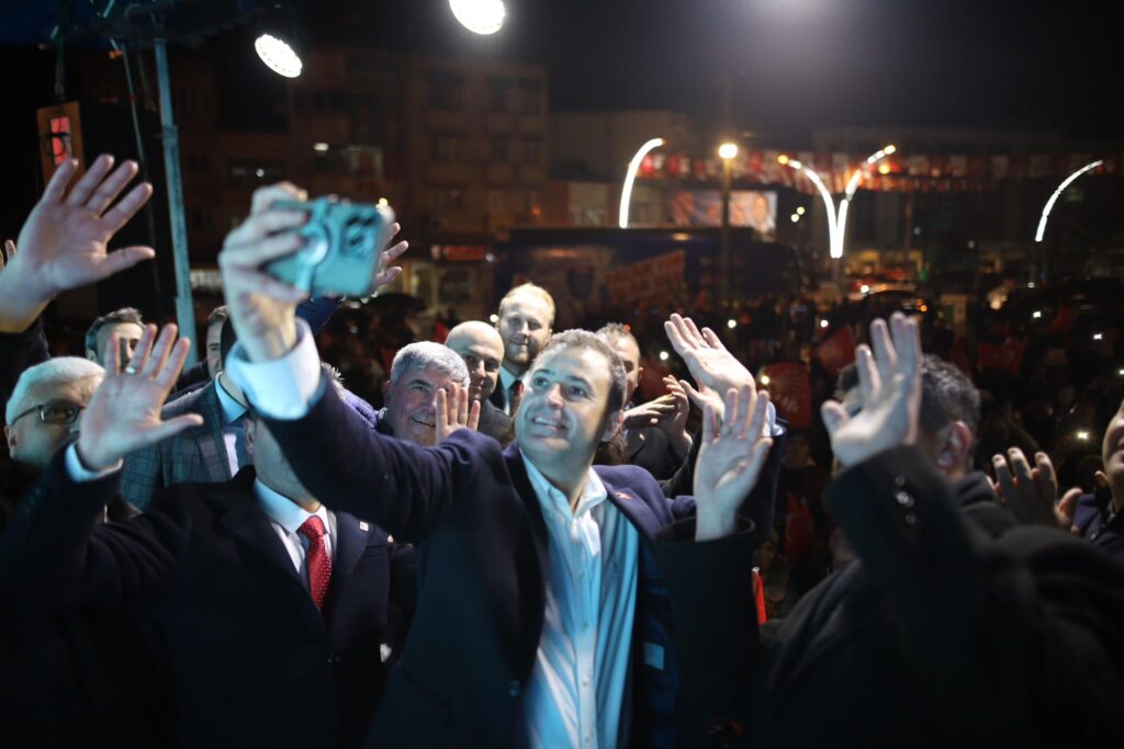 Ahmet Akın: Asrın siyasi ahlaksızlığını yapanlar vaatlerimi de kopyalamış 2 WhatsApp Image 2024 03 09 at 10.04.31 1 |