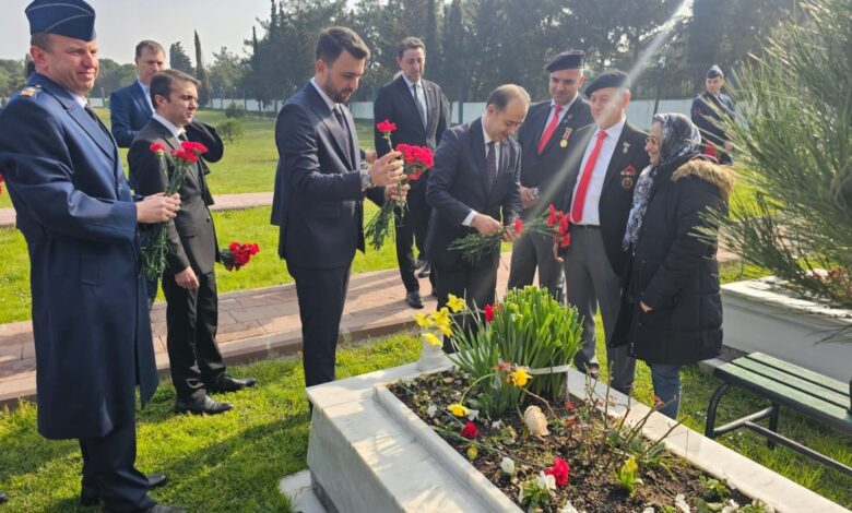 Bandırma’da 18 Mart Çanakkale Zaferi töreni düzenlendi 1 bandirmada 18 mart canakkale zaferi toreni duzenlendi a6bb148 |