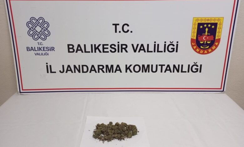 jandarmadan 4 ilcede uyusturucu tacirlerine operasyon 6ae8388 |