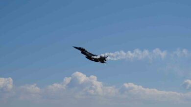 soloturk canakkale sehitlerini selamladi c8838f4 |