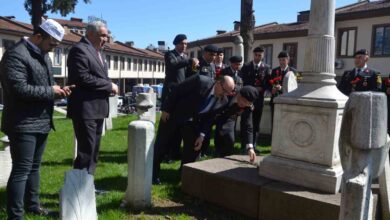 zagnos pasa camii haziresinde yatan sehit yuzbasi necati bey anildi 446802a |