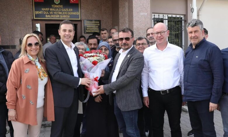 ahmet akin ilk ziyaretini sehit yakinlari ve gazilere yapti 32849d2 |