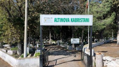 ayvalikta kabristanlara bayram temizligi d10131f |